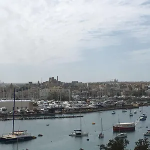 Pebbles Boutique Apart Otel Sliema